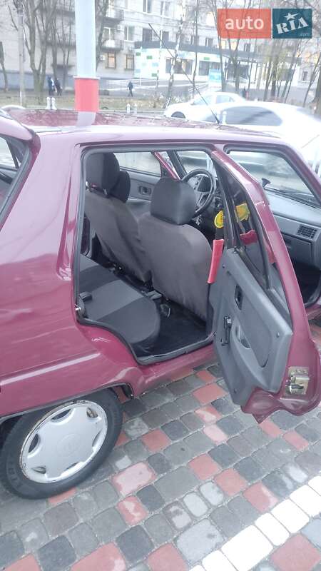 Лифтбек ЗАЗ 1103 Славута 2005 в Днепре