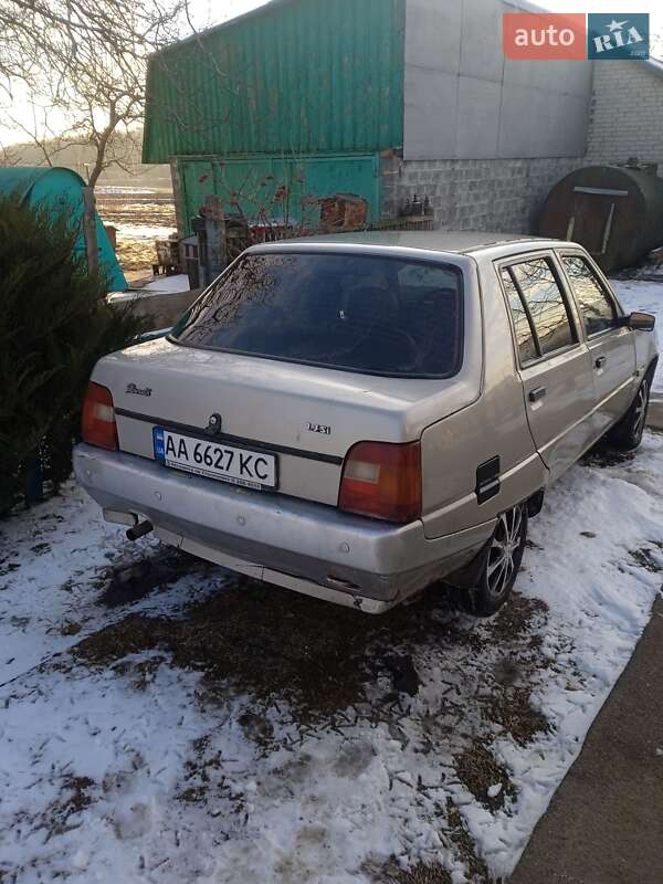 Седан ЗАЗ 1103 Славута 2008 в Ржищеві