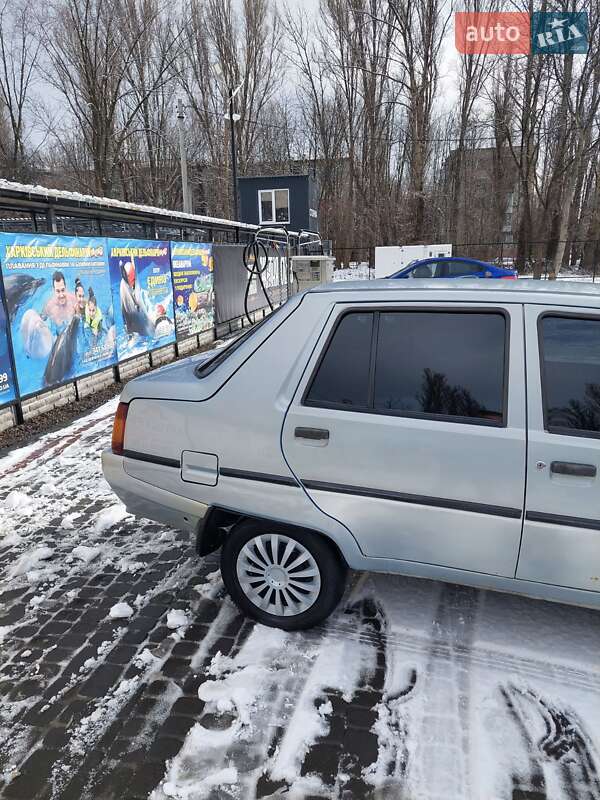 Хэтчбек ЗАЗ 1103 Славута 2004 в Кременчуге