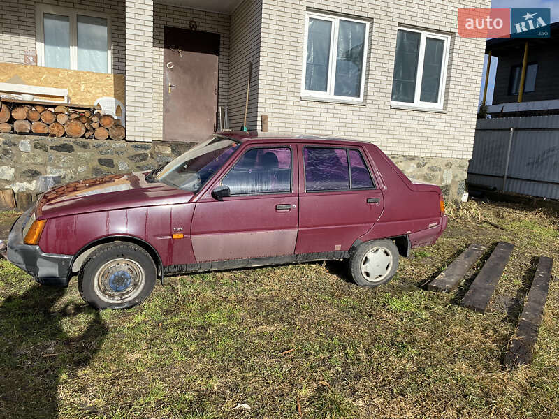 Хетчбек ЗАЗ 1103 Славута 2004 в Бучі