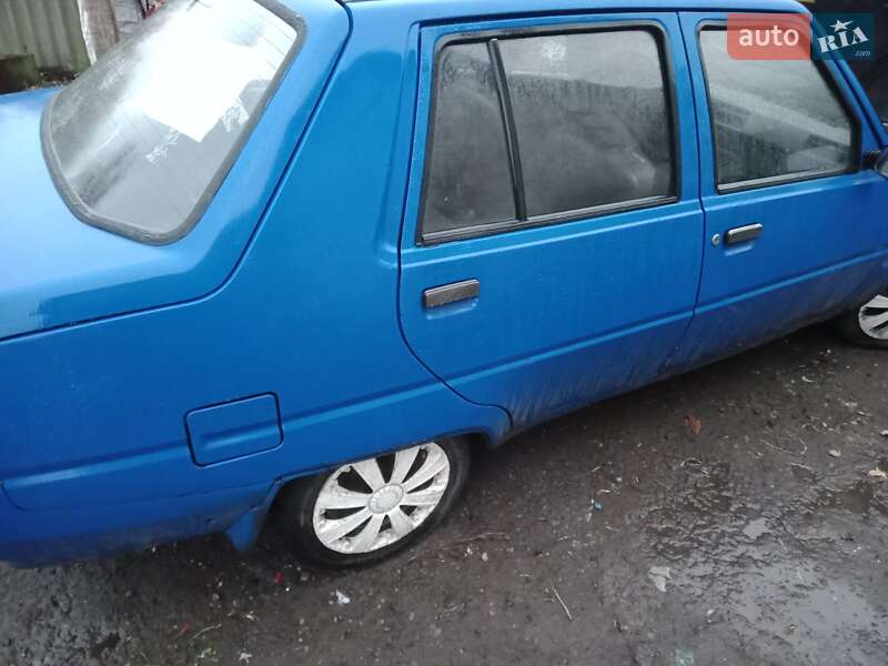 Хетчбек ЗАЗ 1103 Славута 2005 в Котельві