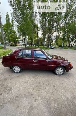 Хэтчбек ЗАЗ 1103 Славута 2005 в 
