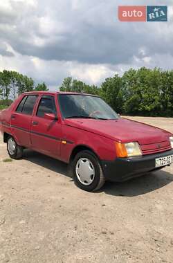 Лифтбек ЗАЗ 1103 Славута 2003 в 