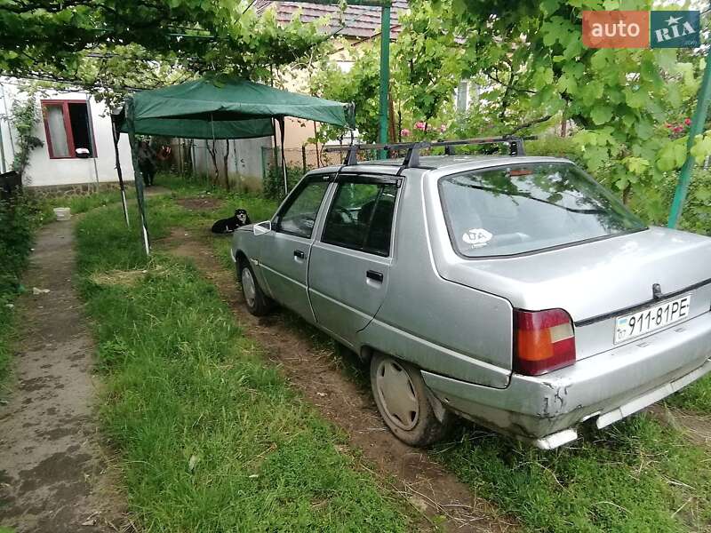 Ліфтбек ЗАЗ 1103 Славута 2004 в Ужгороді