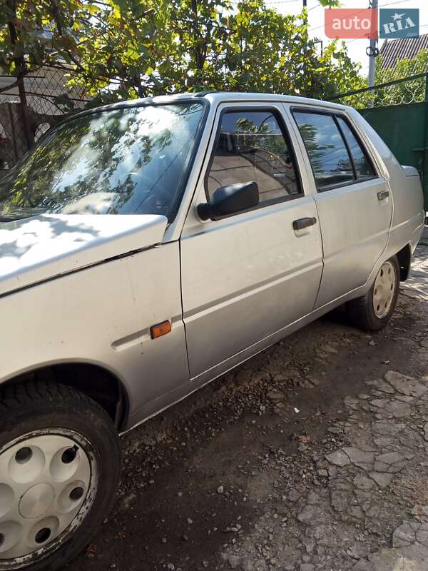 Ліфтбек ЗАЗ 1103 Славута 2005 в Запоріжжі