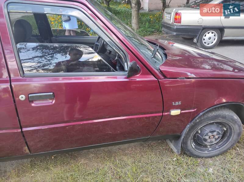 Лифтбек ЗАЗ 1103 Славута 2000 в Днепре фото 2 Лифтбек ЗАЗ 1103 Славута 2000 в Днепре