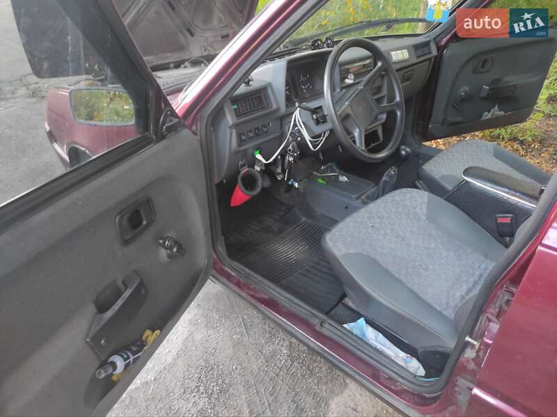Лифтбек ЗАЗ 1103 Славута 2000 в Днепре фото 17 Лифтбек ЗАЗ 1103 Славута 2000 в Днепре