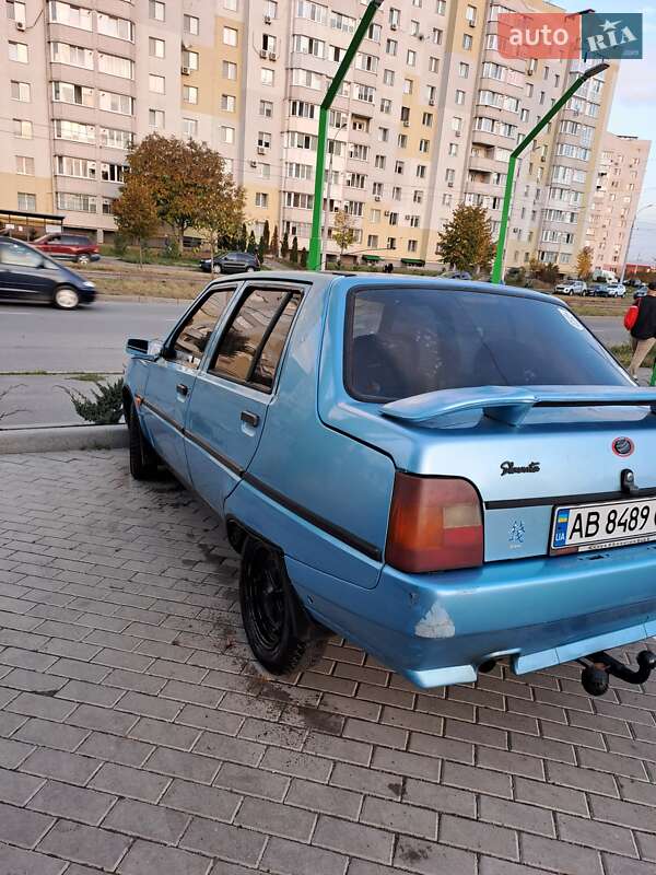 Ліфтбек ЗАЗ 1103 Славута 2003 в Вінниці