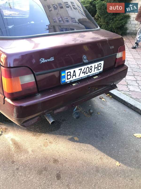 Лифтбек ЗАЗ 1103 Славута 2005 в Кропивницком фото 20 Лифтбек ЗАЗ 1103 Славута 2005 в Кропивницком