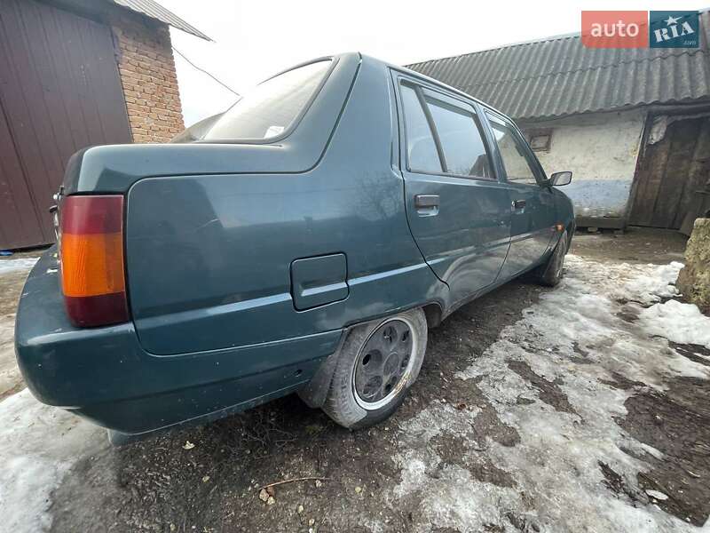 Ліфтбек ЗАЗ 1103 Славута 2005 в Тернополі фото 3 Ліфтбек ЗАЗ 1103 Славута 2005 в Тернополі