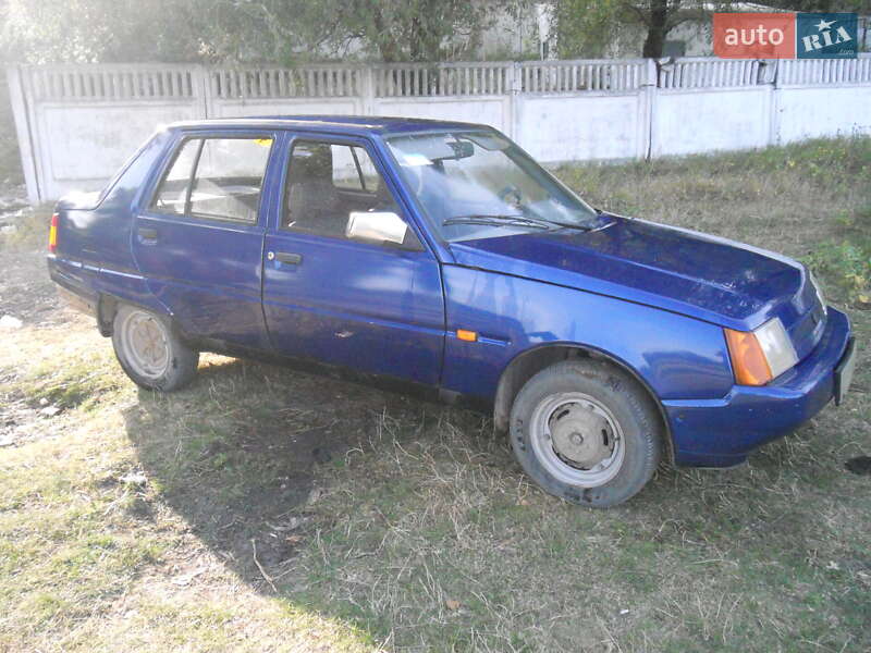 Лифтбек ЗАЗ 1103 Славута 2005 в Подольске
