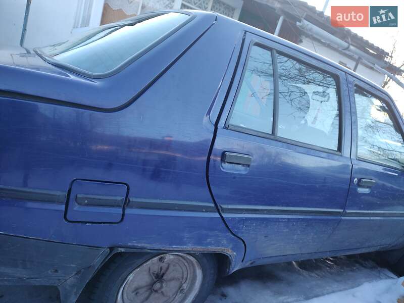 Лифтбек ЗАЗ 1103 Славута 2003 в Шостке фото 3 Лифтбек ЗАЗ 1103 Славута 2003 в Шостке