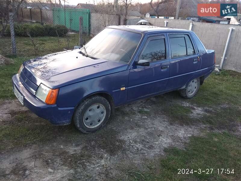 Ліфтбек ЗАЗ 1103 Славута 2003 в Лисянці