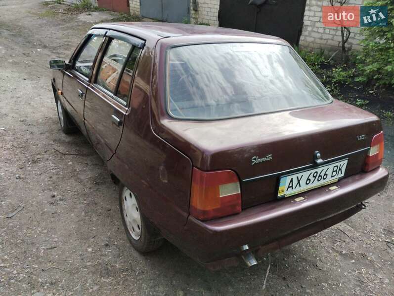 Ліфтбек ЗАЗ 1103 Славута 2008 в Лозовій