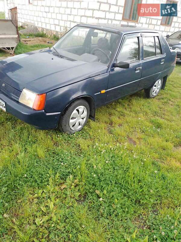 Лифтбек ЗАЗ 1103 Славута 2007 в Сарнах