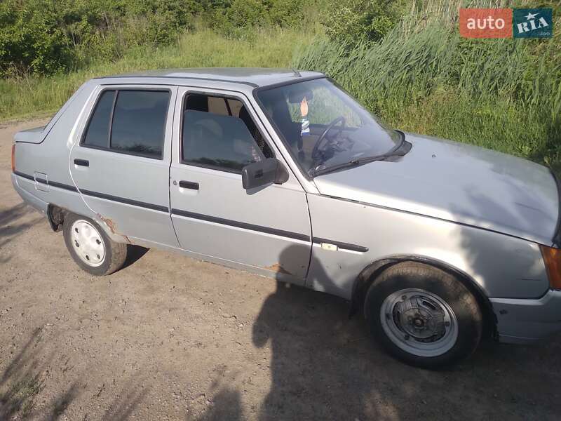 Ліфтбек ЗАЗ 1103 Славута 2006 в Хмельницькому фото 3 Ліфтбек ЗАЗ 1103 Славута 2006 в Хмельницькому