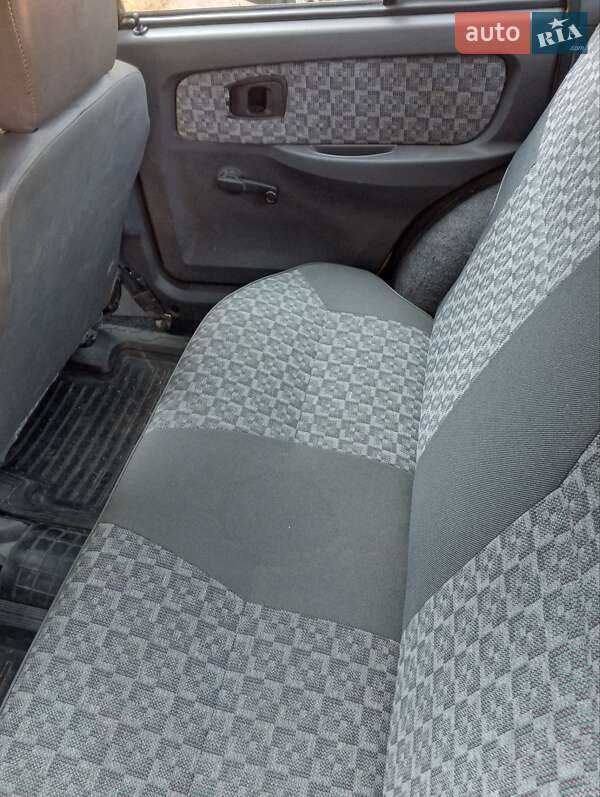 Ліфтбек ЗАЗ 1103 Славута 2002 в Кагарлику