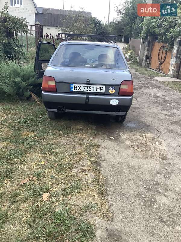 Лифтбек ЗАЗ 1103 Славута 2009 в 