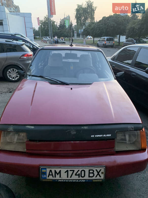 Лифтбек ЗАЗ 1103 Славута 2004 в 