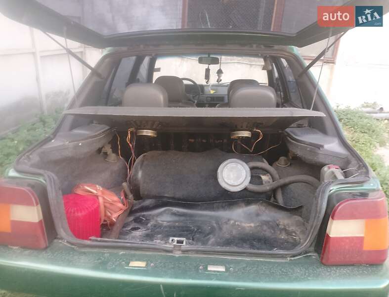 Лифтбек ЗАЗ 1103 Славута 2004 в Броварах