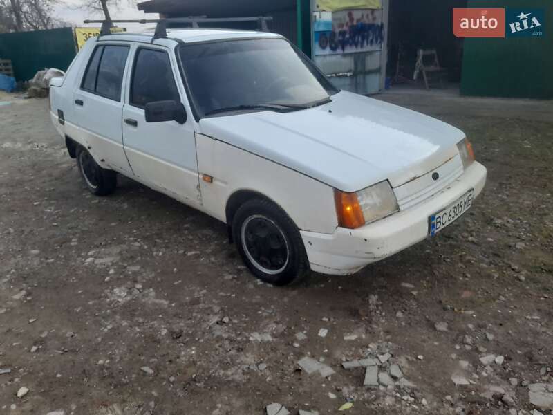 Ліфтбек ЗАЗ 1103 Славута 2002 в Городку