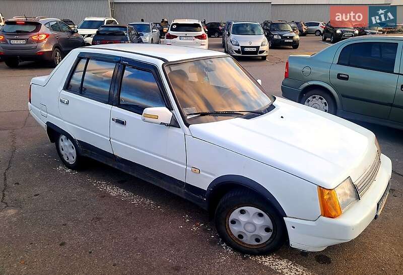 ЗАЗ 1103 Славута 2000