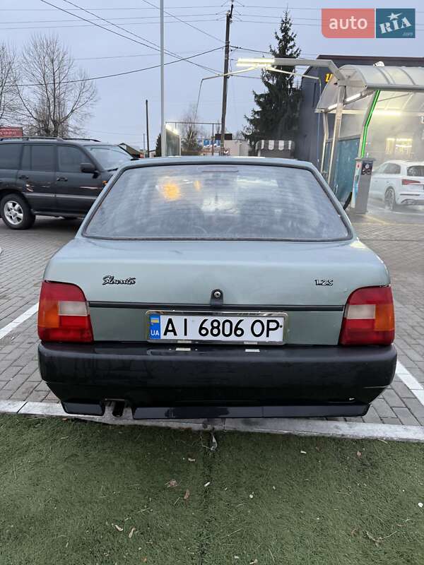 Лифтбек ЗАЗ 1103 Славута 2006 в Гореничах