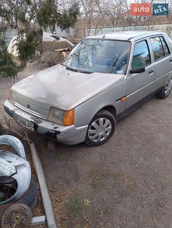 Лифтбек ЗАЗ 1103 Славута 2006 в Южноукраинске