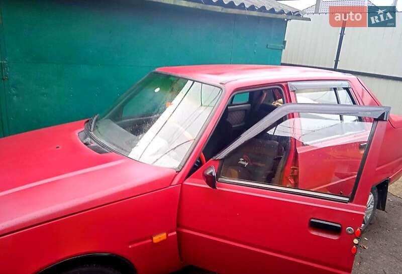 Ліфтбек ЗАЗ 1103 Славута 2002 в Знам'янці