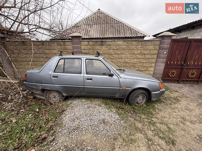 Ліфтбек ЗАЗ 1103 Славута 2006 в Запоріжжі