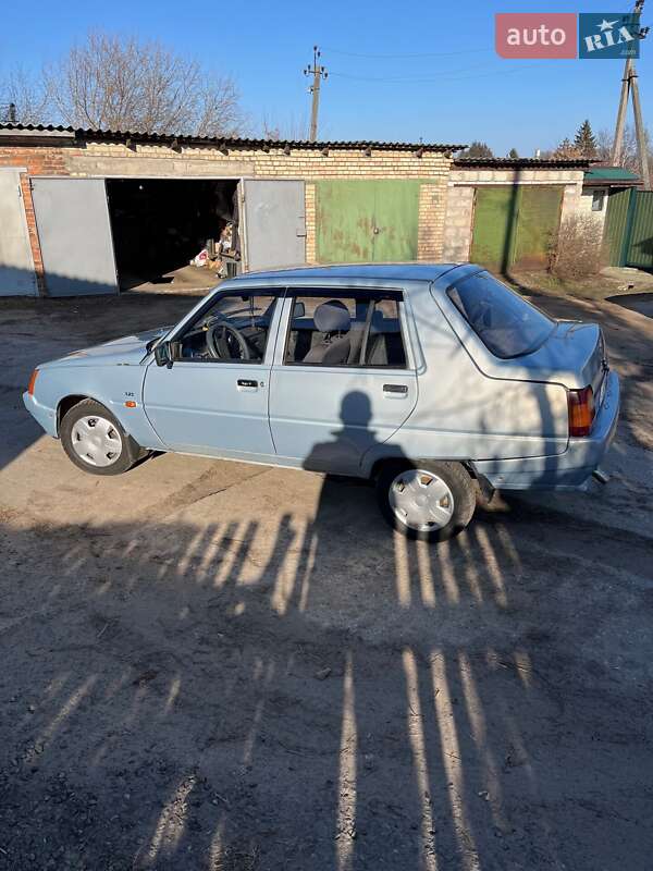 Ліфтбек ЗАЗ 1103 Славута 2004 в Іванкові