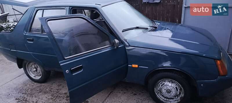 Ліфтбек ЗАЗ 1103 Славута 2005 в 
