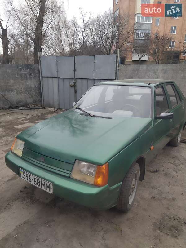 Лифтбек ЗАЗ 1103 Славута 2003 в Нежине