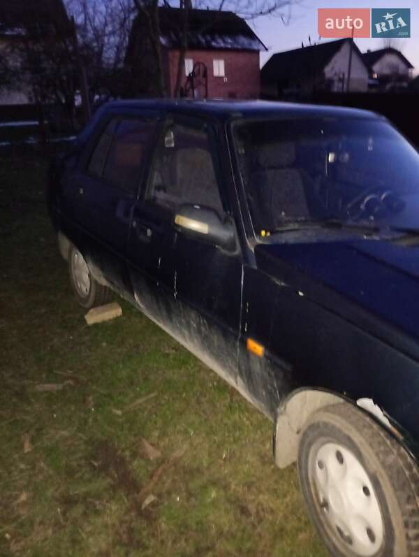 Ліфтбек ЗАЗ 1103 Славута 2004 в Миколаєві фото 5 Ліфтбек ЗАЗ 1103 Славута 2004 в Миколаєві