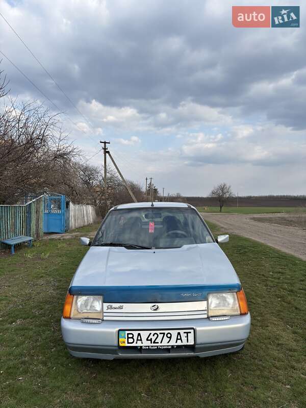 Ліфтбек ЗАЗ 1103 Славута 2005 в 