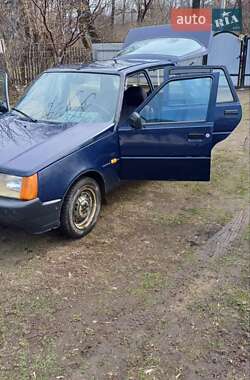 Лифтбек ЗАЗ 1103 Славута 2004 в 