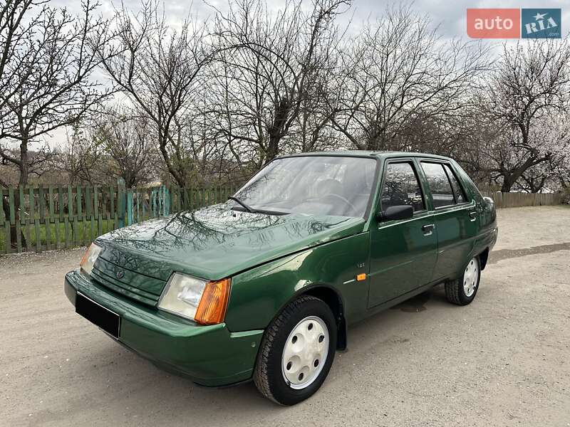 ЗАЗ 1103 Славута 2002