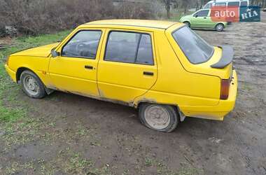Лифтбек ЗАЗ 1103 Славута 2003 в 