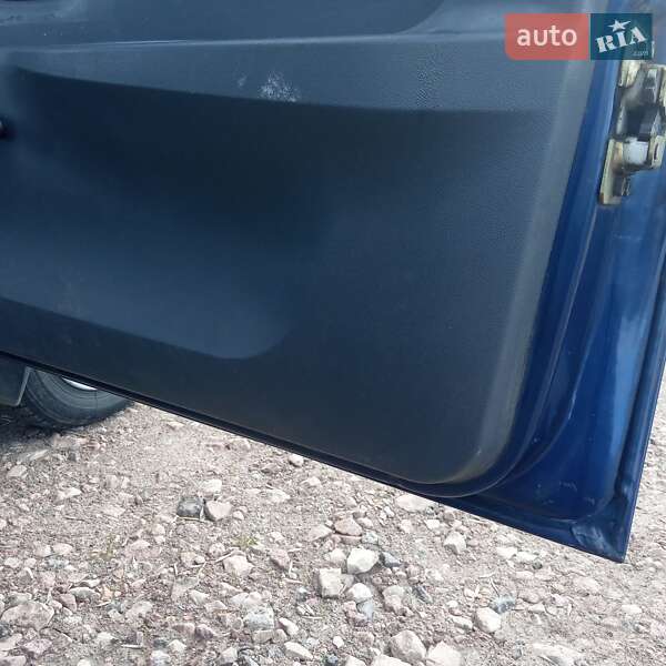 Лифтбек ЗАЗ 1103 Славута 2005 в Борзне