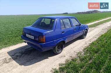 Лифтбек ЗАЗ 1103 Славута 2000 в 