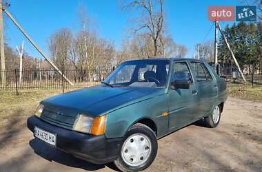 Лифтбек ЗАЗ 1103 Славута 2006 в 
