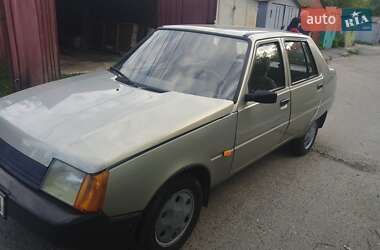 Лифтбек ЗАЗ 1103 Славута 2006 в 