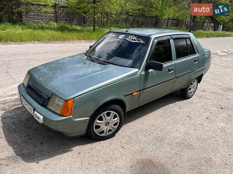 Лифтбек ЗАЗ 1103 Славута 2006 в Запорожье