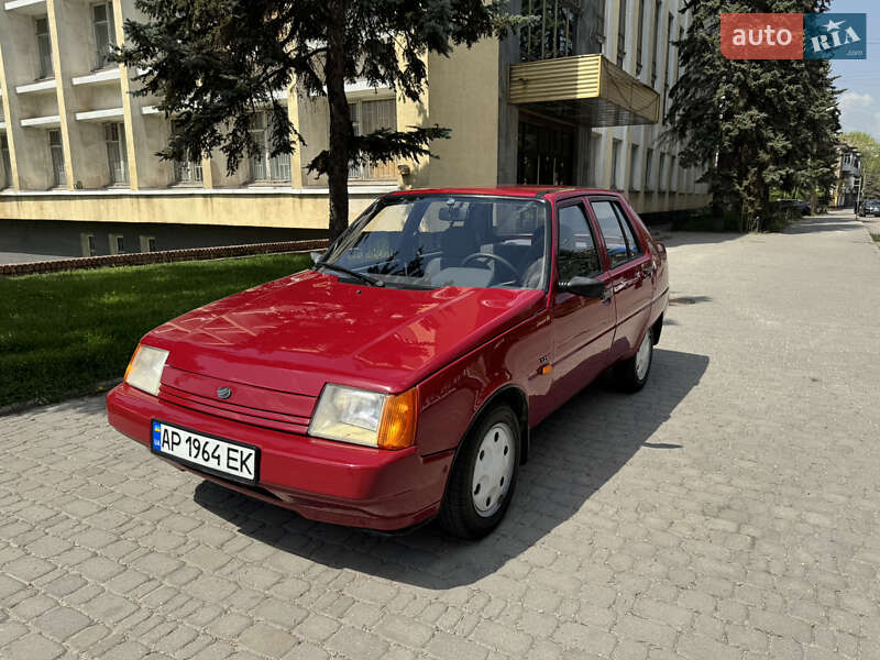 Ліфтбек ЗАЗ 1103 Славута 2003 в 