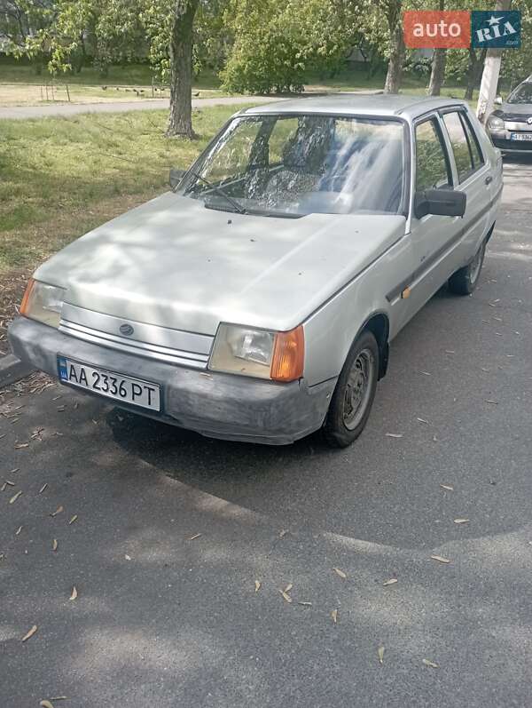 Лифтбек ЗАЗ 1103 Славута 2005 в Украинке