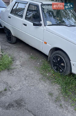 Лифтбек ЗАЗ 1103 Славута 2007 в 