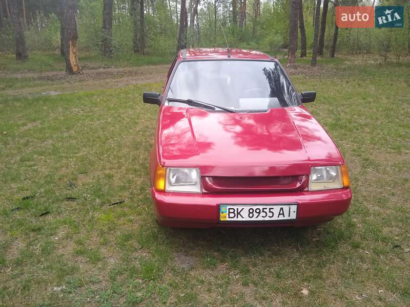 Лифтбек ЗАЗ 1103 Славута 2003 в 