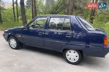 Ліфтбек ЗАЗ 1103 Славута 2008 в 