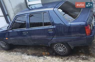 Лифтбек ЗАЗ 1103 Славута 2008 в 
