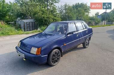 Лифтбек ЗАЗ 1103 Славута 2003 в Харькове